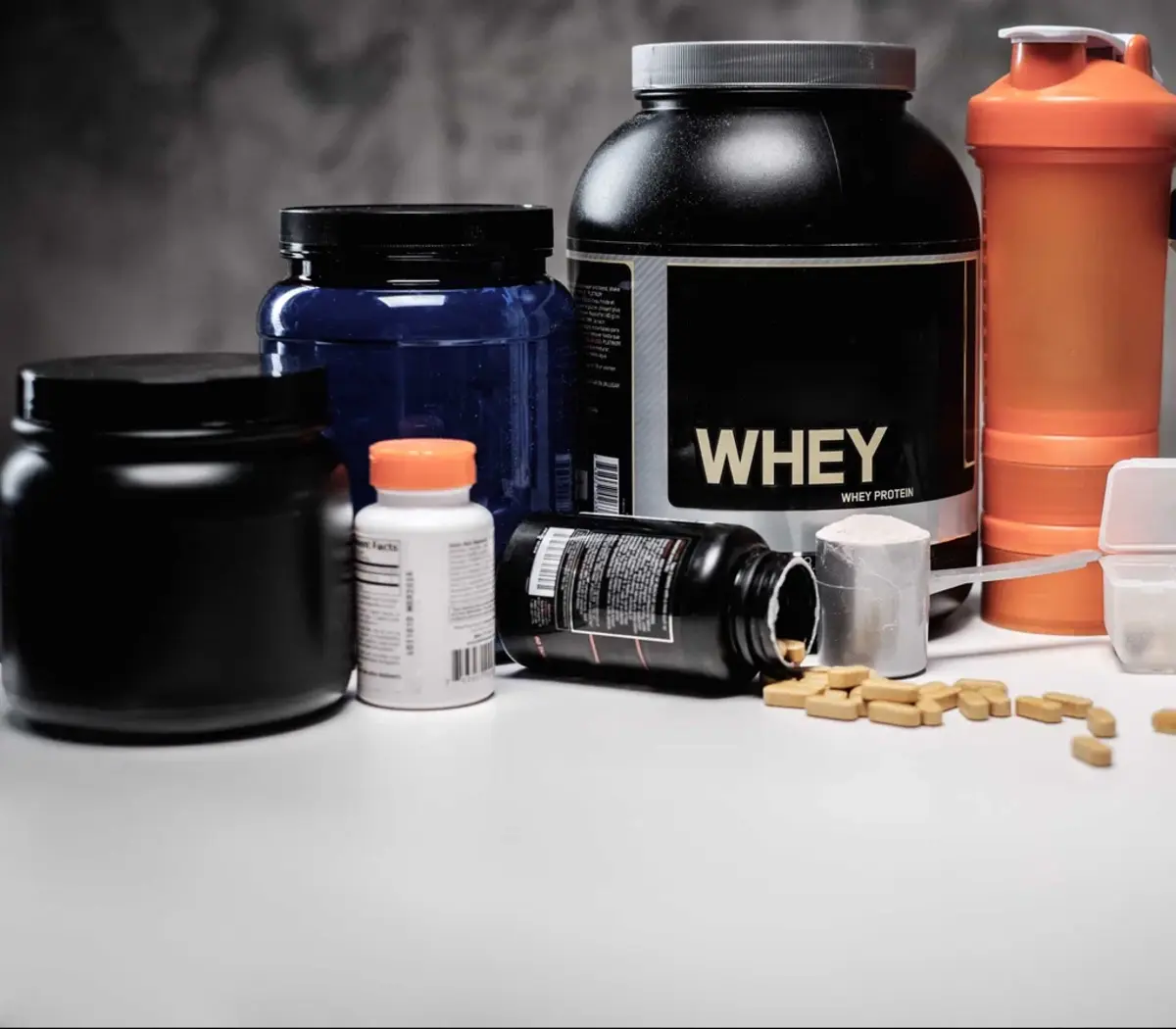 بهترین زمان مصرف پروتئین وی در بدنسازی