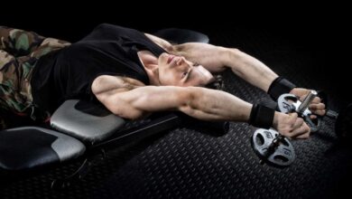 حرکت زیر بغل پلاور دمبل