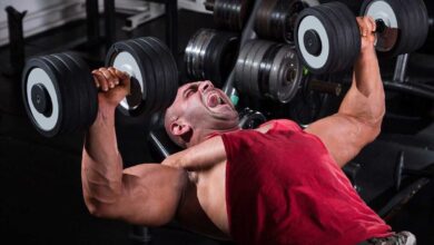 تمرین بدنسازی و عضله سازی با وزنه‌های سبک یا سنگین، رمز موفقیت کدام است؟