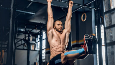 سیکس پک با بارفیکس